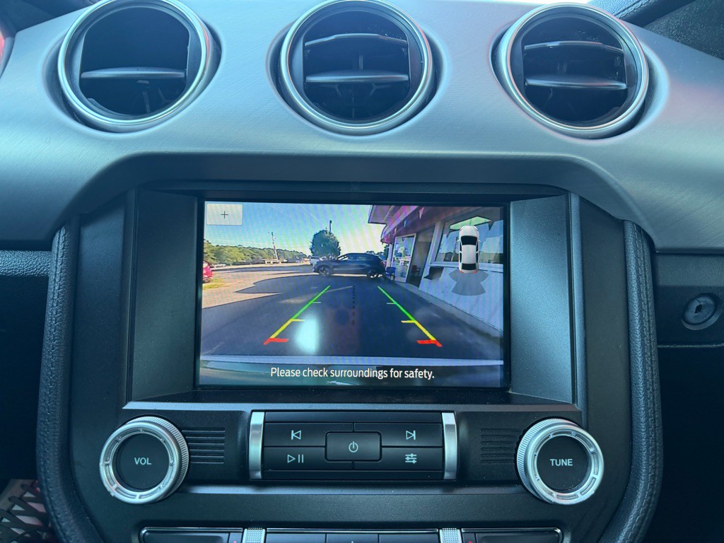 2021 Ford Mustang Image 11