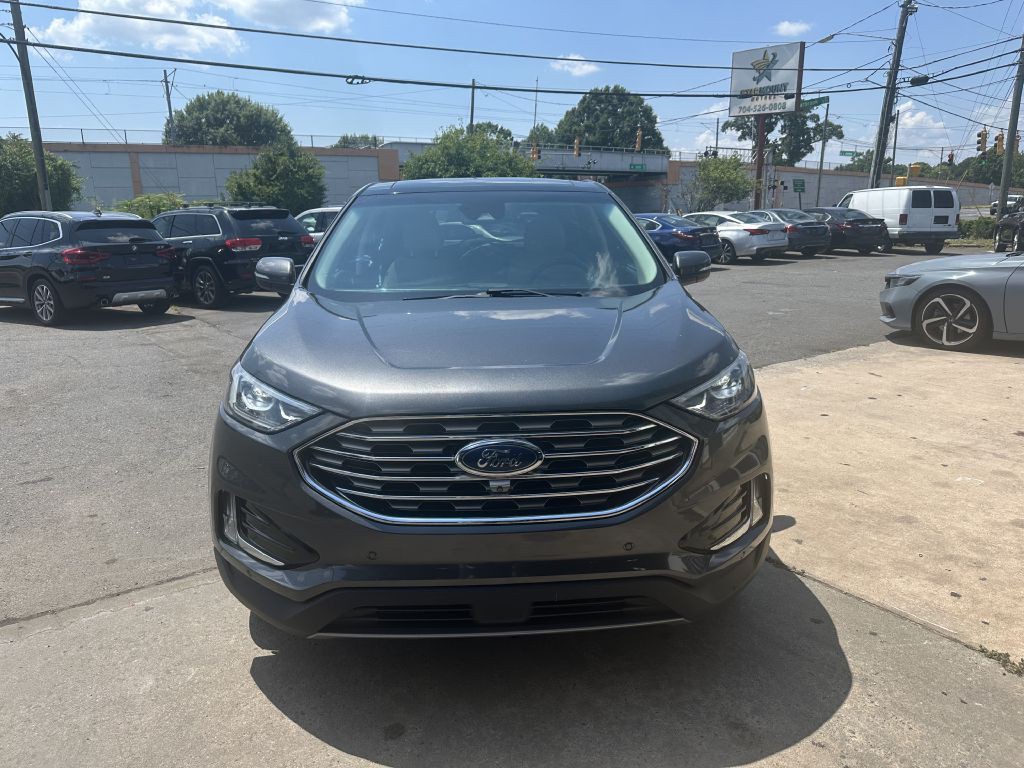 2019 Ford Edge Image 2