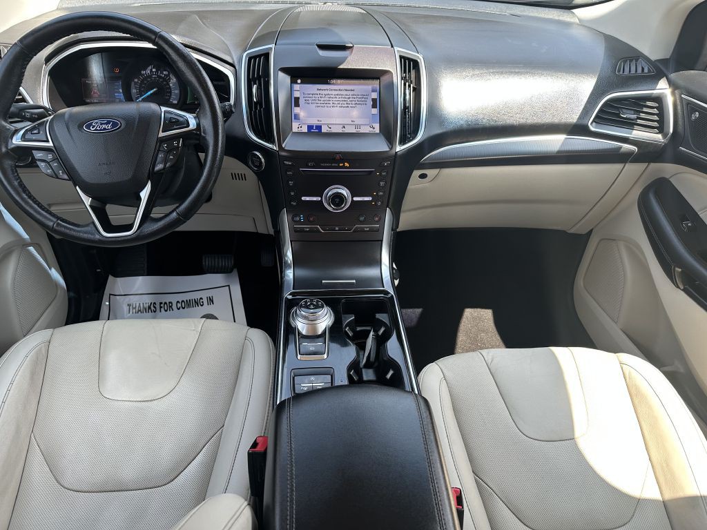 2019 Ford Edge Image 10