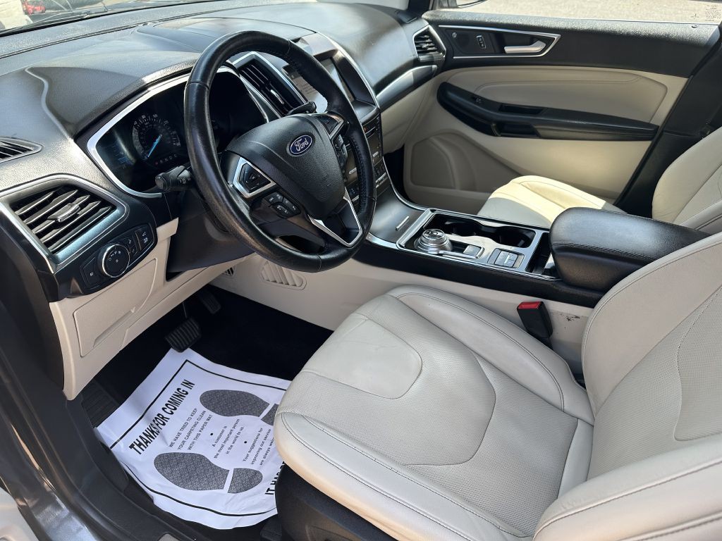 2019 Ford Edge Image 11