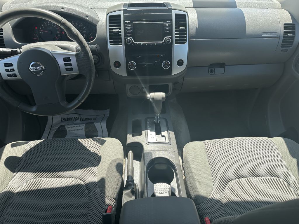 2016 Nissan Frontier Image 11