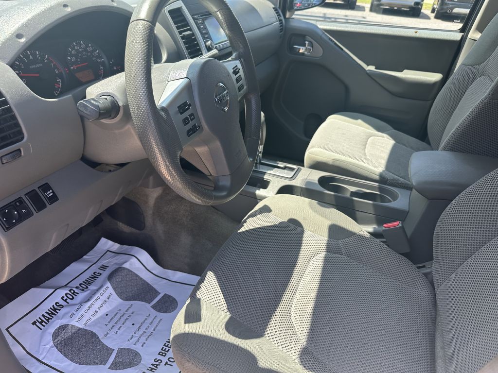 2016 Nissan Frontier Image 12