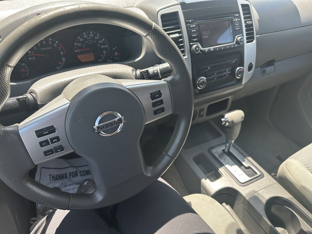 2016 Nissan Frontier Image 13