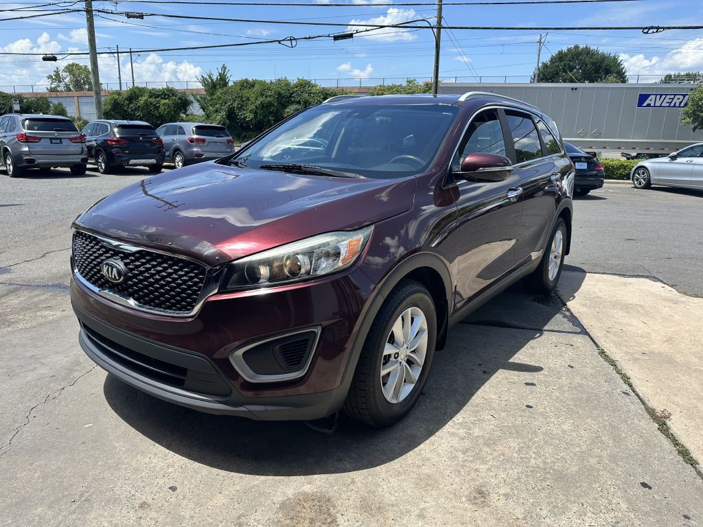 2017 Kia Sorento Image 1