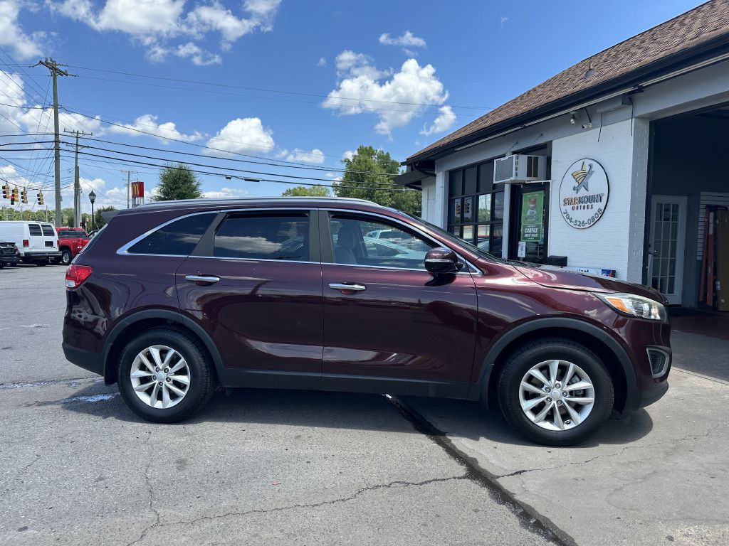 2017 Kia Sorento Image 4