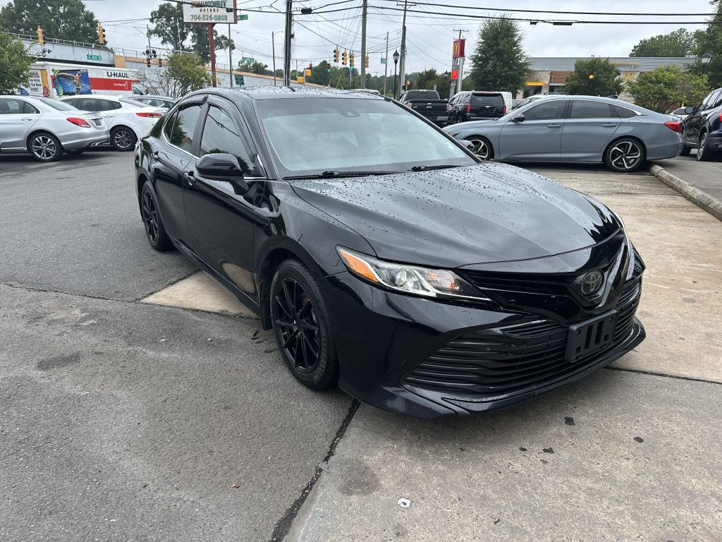 2019 Toyota Camry Image 3