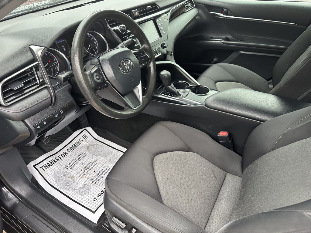 2019 Toyota Camry Image 11