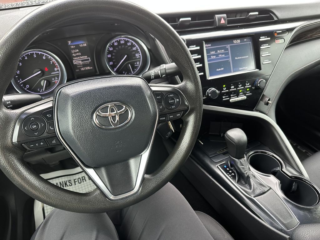 2019 Toyota Camry Image 12