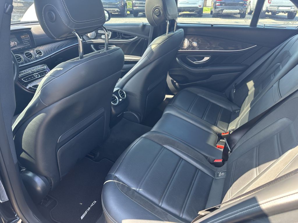 2017 Mercedes-Benz E-Class Image 9