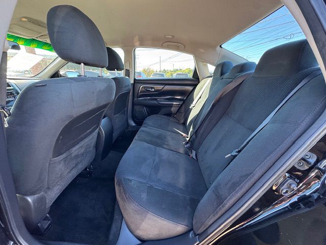 2015 Nissan Altima Image 4