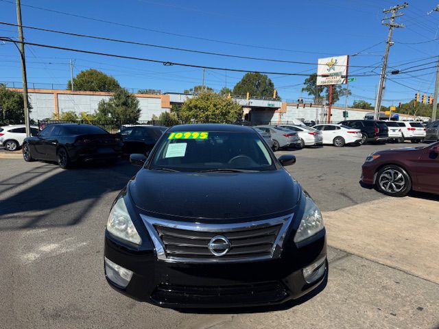 2015 Nissan Altima Image 8