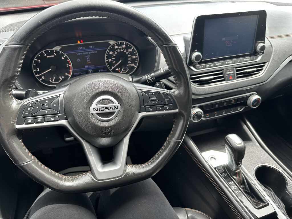 2022 Nissan Altima Image 12