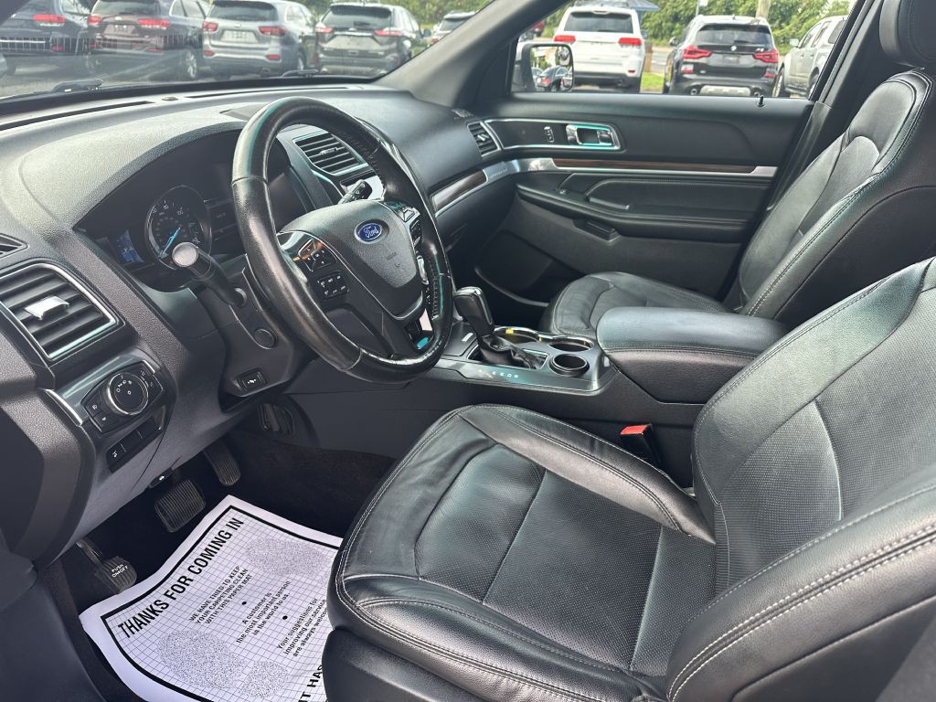 2016 Ford Explorer Image 11