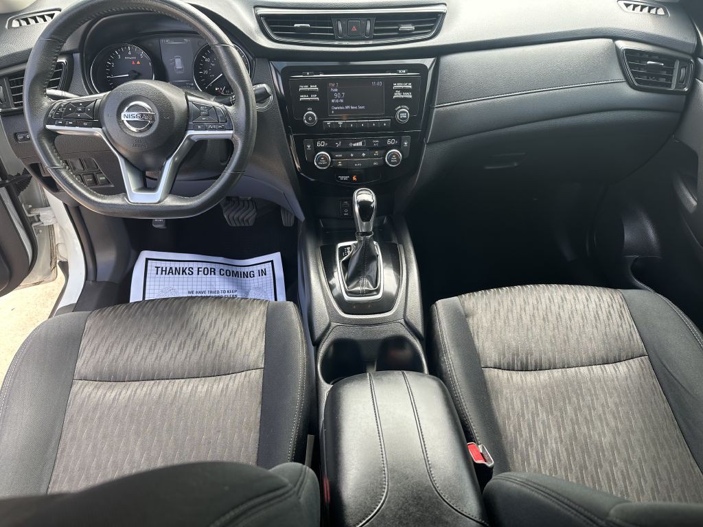2017 Nissan Rogue Image 10