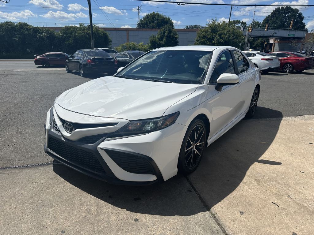 2021 Toyota Camry Image 1