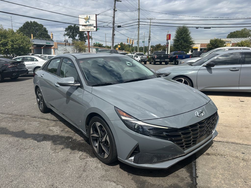 2021 Hyundai Elantra Image 3