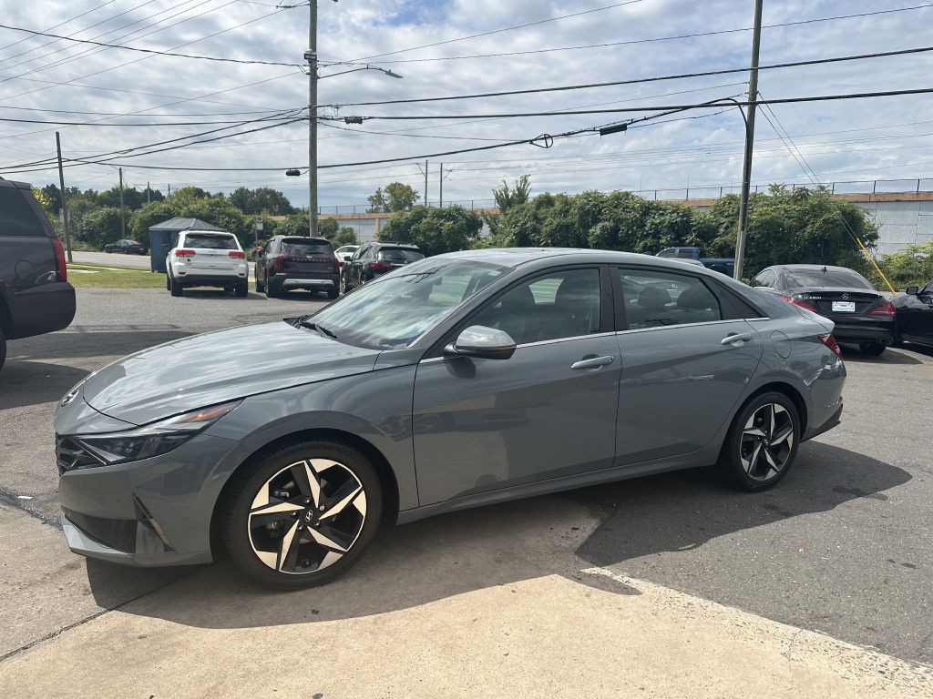 2021 Hyundai Elantra Image 8