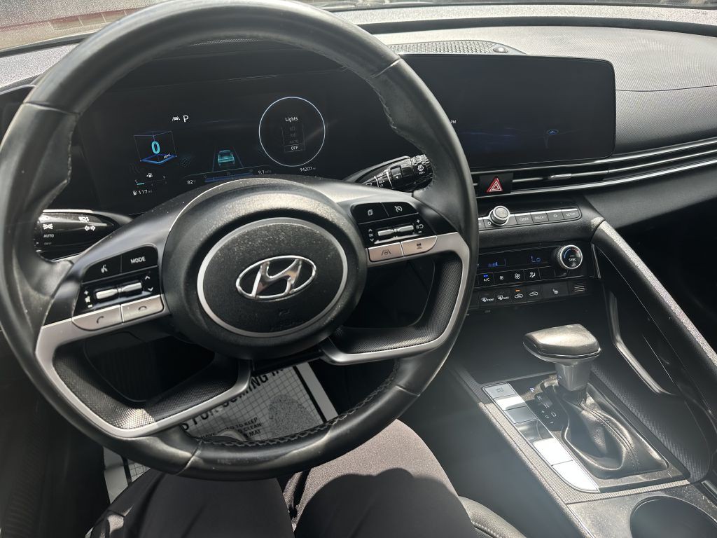 2021 Hyundai Elantra Image 12