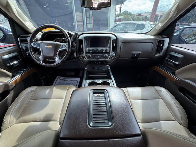 2018 Chevrolet Silverado 1500 Image 3