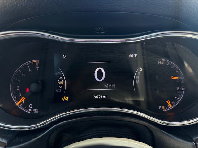 2018 Jeep Grand Cherokee Image 2