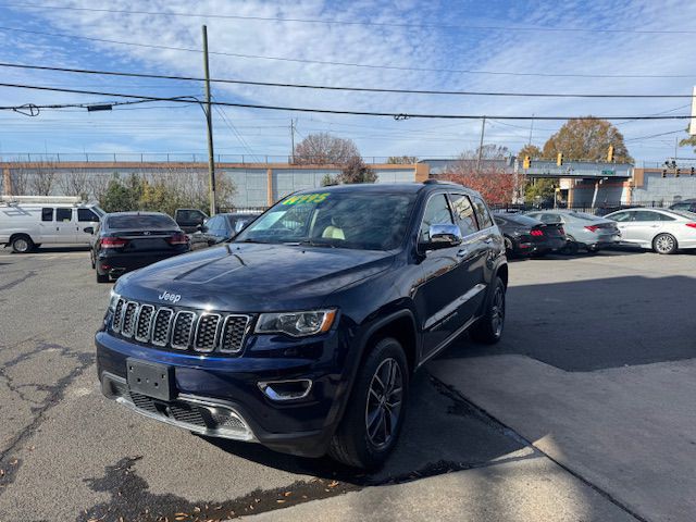 2017 Jeep Grand Cherokee Image 1