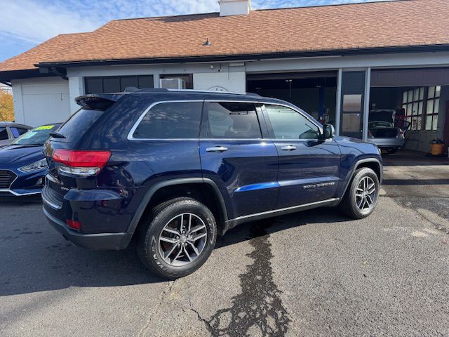 2017 Jeep Grand Cherokee Image 9
