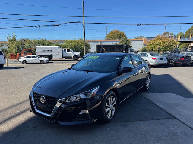 2019 Nissan Altima Image 1