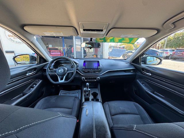 2019 Nissan Altima Image 3