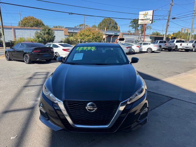 2019 Nissan Altima Image 8