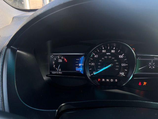 2017 Ford Explorer Image 2