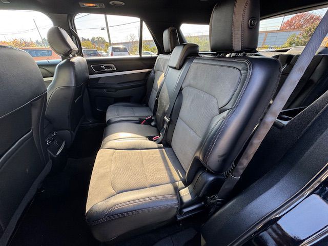 2017 Ford Explorer Image 5
