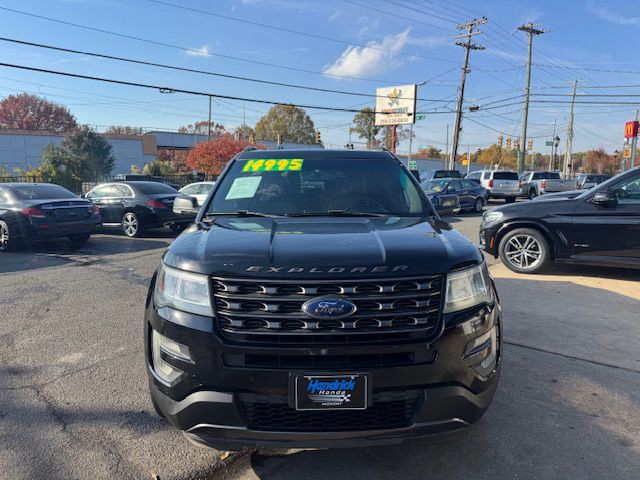2017 Ford Explorer Image 10