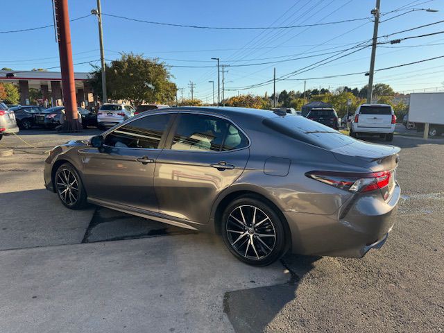 2022 Toyota Camry Image 6