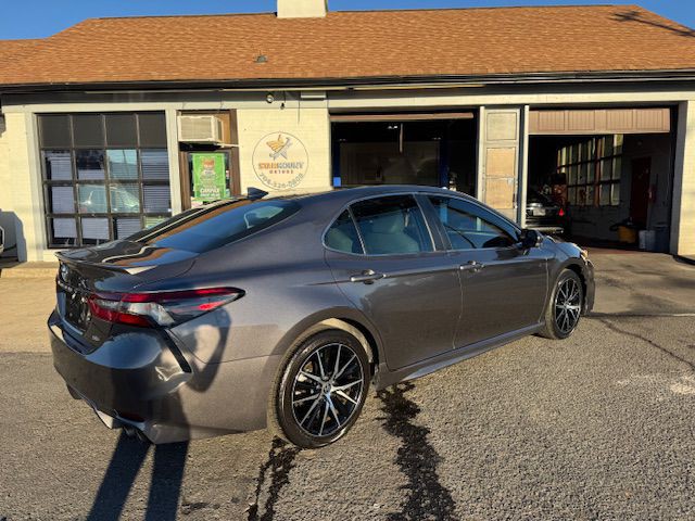 2022 Toyota Camry Image 8