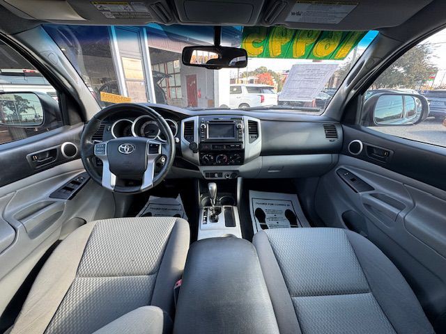 2013 Toyota Tacoma Image 3
