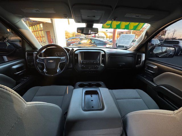 2018 Chevrolet Silverado 1500 Image 3