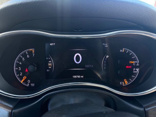 2015 Jeep Grand Cherokee Image 2