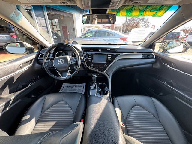 2018 Toyota Camry Image 3