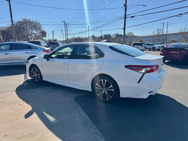 2018 Toyota Camry Image 5