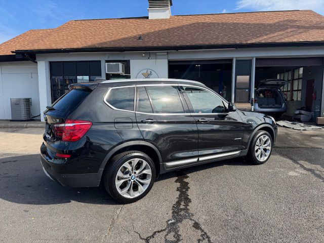 2017 BMW X3 Image 9