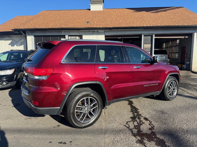 2017 Jeep Grand Cherokee Image 9
