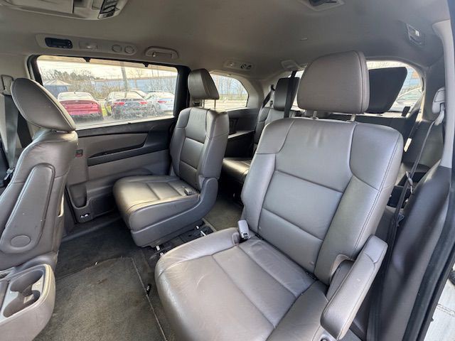 2015 Honda Odyssey Image 4