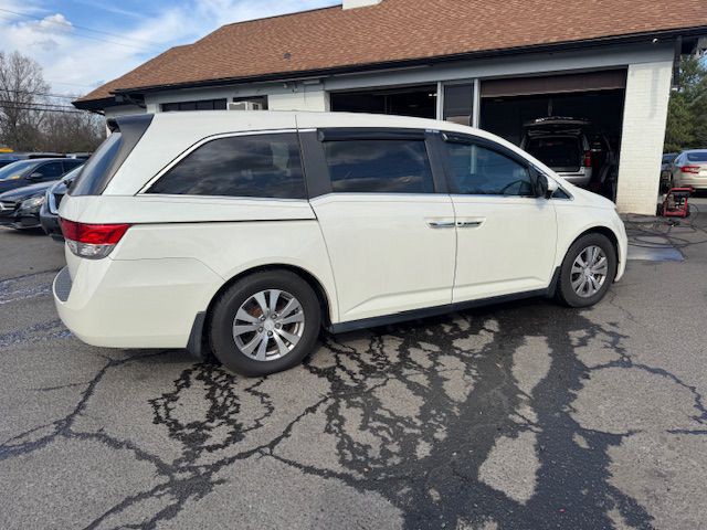 2015 Honda Odyssey Image 8