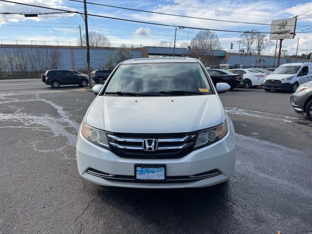 2015 Honda Odyssey Image 9