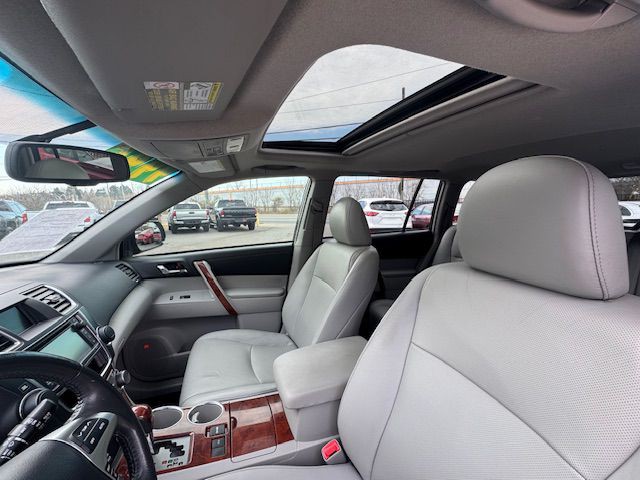 2013 Toyota Highlander Image 4