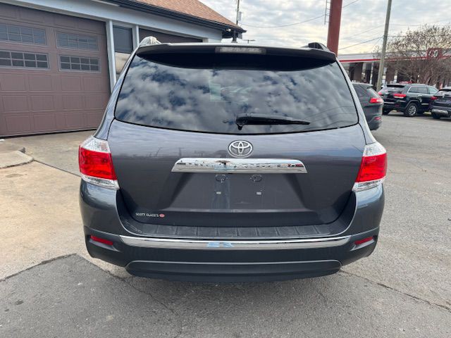 2013 Toyota Highlander Image 8