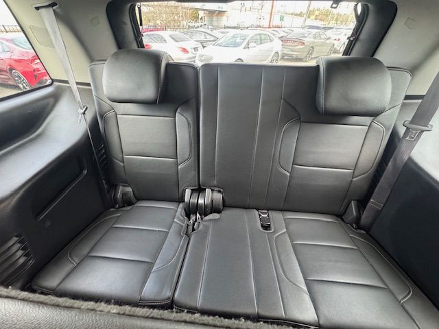 2016 Chevrolet Tahoe Image 5