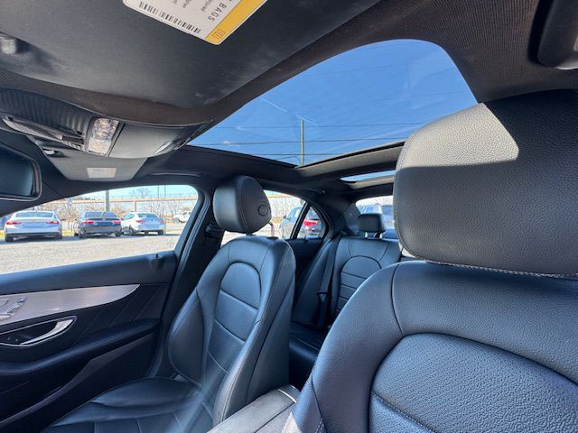 2018 Mercedes-Benz C-Class Image 4