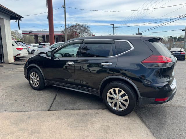 2018 Nissan Rogue Image 5