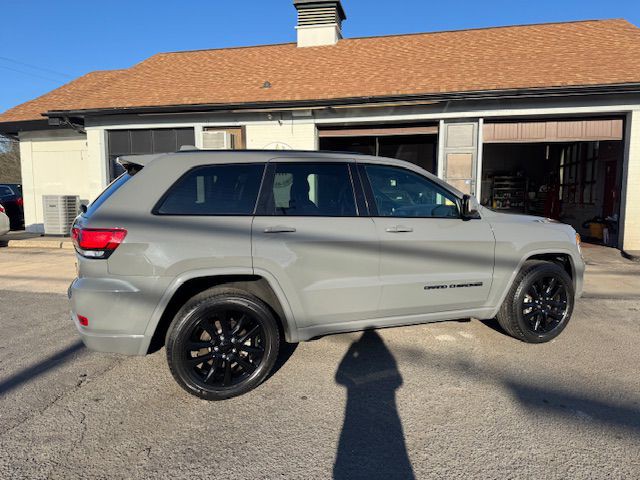 2021 Jeep Grand Cherokee Image 9